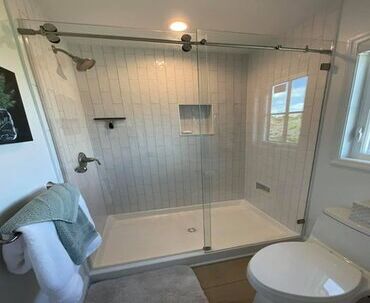 Photo of vertical tiling bathroom